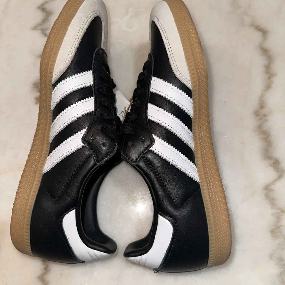Adidas NWT  SAMBA Originals  Women Shoe Sneakers Fast Shipping IG2010 Size 8.5